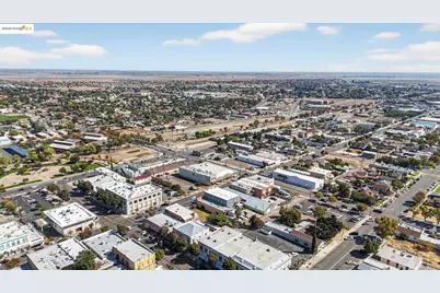 631 I St, Los Banos, CA 93635 - Photo 15