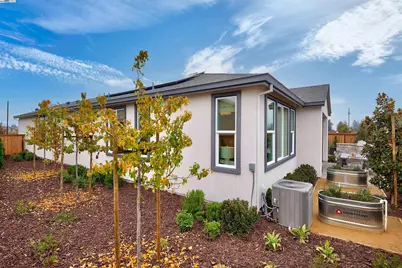 1371 Crescent Avenue, Manteca, CA 95336 - Photo 55