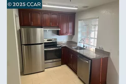 1975 Bonifacio St #5, Concord, CA 94520 - Photo 9