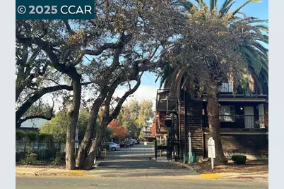 1975 Bonifacio St #5, Concord, CA 94520 - Photo 35