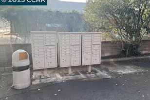 1975 Bonifacio St, Concord, CA 94520 - Photo 31