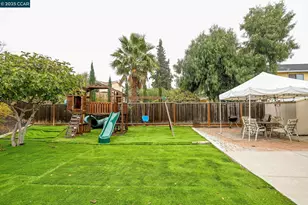 4601 Country Hls Dr, Antioch, CA 94531 - Photo 23