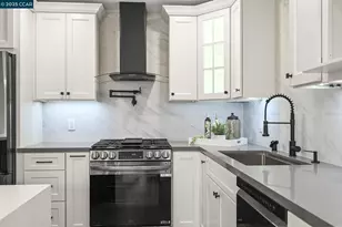 1131 Oakmont Dr, Walnut Creek, CA 94595 - Photo 15