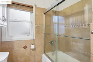 4116 Kentwood Ct, Oakland, CA 94605 - Photo 17
