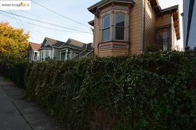 1633 8th St, Oakland, CA 94607 - Photo 43