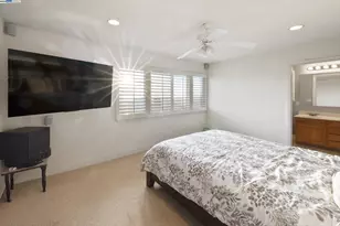 1564 Santa Clara St, Richmond, CA 94804 - Photo 17