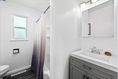 1002 Wyatt Ave, Napa, CA 94559 - Photo 27