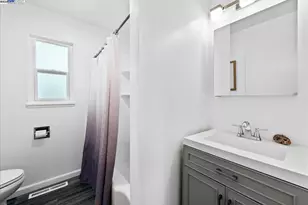 1002 Wyatt Ave, Napa, CA 94559 - Photo 27