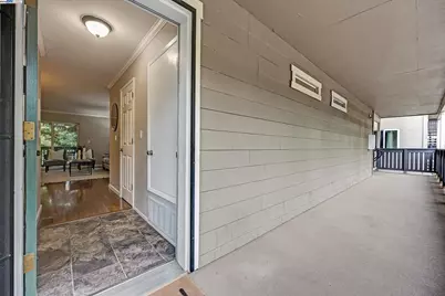 3845 Vineyard Ave #F, Pleasanton, CA 94566 - Photo 3