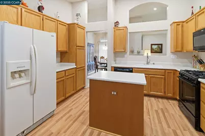 443 Mandarin Cir, Vacaville, CA 95687 - Photo 11