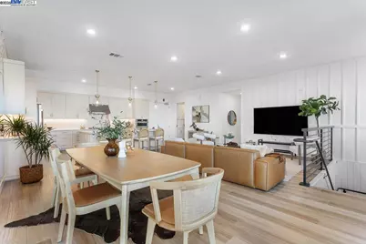 2250 Kilowatt Way #206, Fremont, CA 94539 - Photo 3