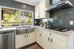 27912 Farm Hill Dr, Hayward, CA 94542 - Photo 13