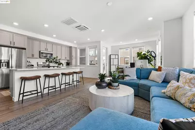 2836 Tradewind Dr, Alameda, CA 94501 - Photo 3