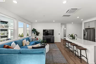 2836 Tradewind Dr, Alameda, CA 94501 - Photo 11