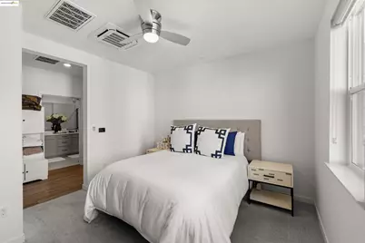 2836 Tradewind Dr, Alameda, CA 94501 - Photo 17