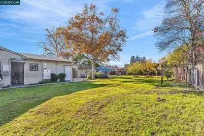 1455 Grove Way, Concord, CA 94518 - Photo 37