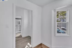 3300 Harrison St, Oakland, CA 94611 - Photo 21