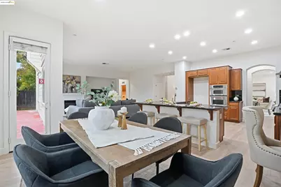 2910 Mesa Oak Ct, Brentwood, CA 94513 - Photo 17