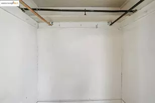 1068 Aileen St, Oakland, CA 94608 - Photo 39