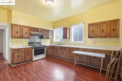 1068 Aileen St, Oakland, CA 94608 - Photo 23
