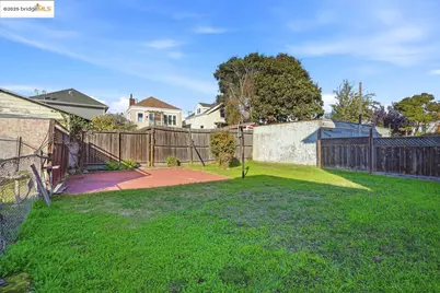 1068 Aileen St, Oakland, CA 94608 - Photo 57