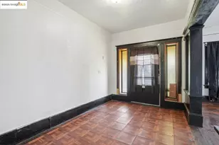 1068 Aileen St, Oakland, CA 94608 - Photo 9