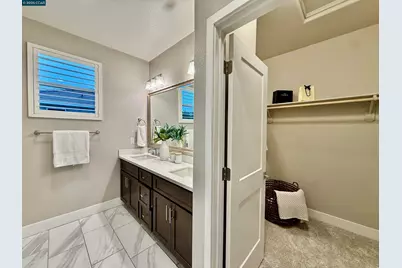 2209 Sunny Island Ct, Modesto, CA 95355 - Photo 31