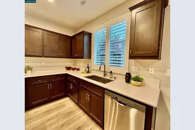 2209 Sunny Island Ct, Modesto, CA 95355 - Photo 11