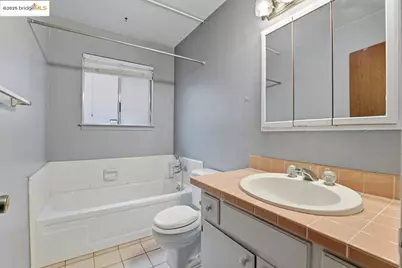 3239 Creek, Stockton, CA 95209 - Photo 27