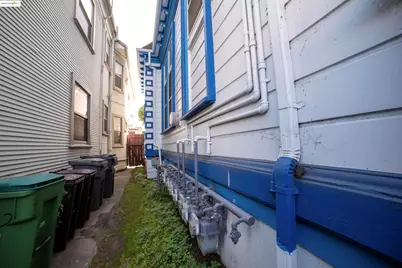 1009 Madison St, Oakland, CA 94607 - Photo 37