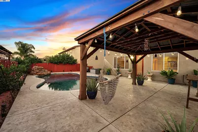 1419 Nubian St, Patterson, CA 95363 - Photo 11