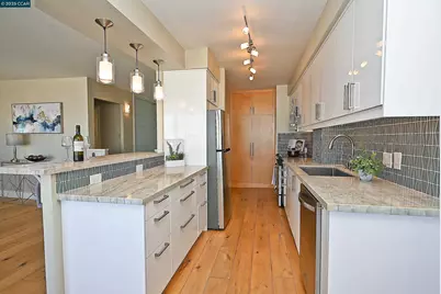 1555 Lakeside Drive #184, Oakland, CA 94612 - Photo 21