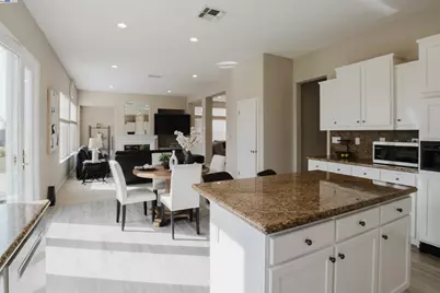 25657 Crestfield Dr, Castro Valley, CA 94552 - Photo 15