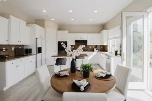 25657 Crestfield Dr, Castro Valley, CA 94552 - Photo 17