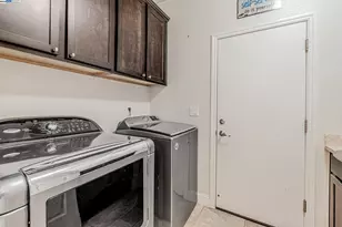 2491 Redbud Way, Manteca, CA 95336 - Photo 17