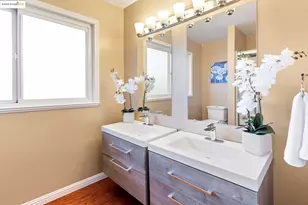 8071 Phaeton, Oakland, CA 94605 - Photo 27