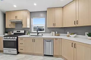 5729 Bancroft Ave, Oakland, CA 94605 - Photo 11