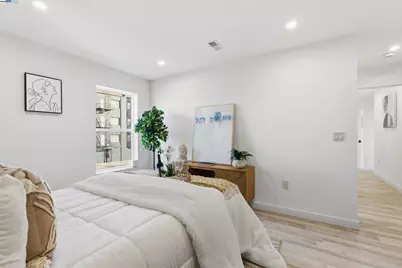 5729 Bancroft Ave, Oakland, CA 94605 - Photo 37