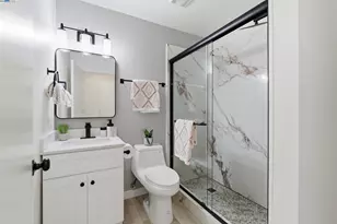 5729 Bancroft Ave, Oakland, CA 94605 - Photo 39