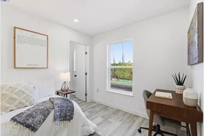 5729 Bancroft Ave, Oakland, CA 94605 - Photo 21