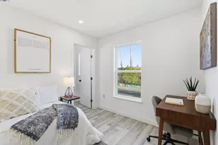 5729 Bancroft Ave, Oakland, CA 94605 - Photo 21