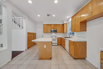 448 Burlington Dr, Tracy, CA 95376 - Photo 11