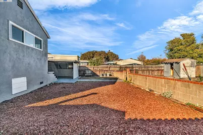 680 McLaughlin St, Richmond, CA 94805 - Photo 31