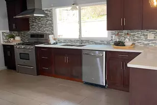 8454 Ney Ave, Oakland, CA 94605 - Photo 5