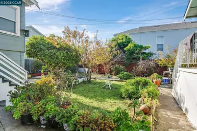 985 39th Street, Oakland, CA 94608 - Photo 19