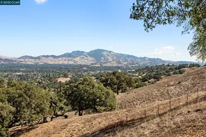 1943 Highridge Ct, Walnut Creek, CA 94597 - Photo 35