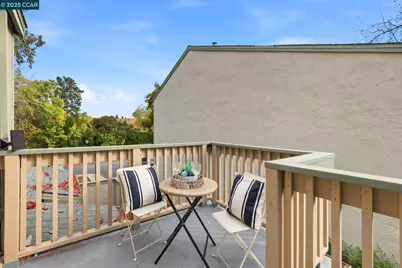 2890 Treat Blvd #5, Concord, CA 94518 - Photo 15