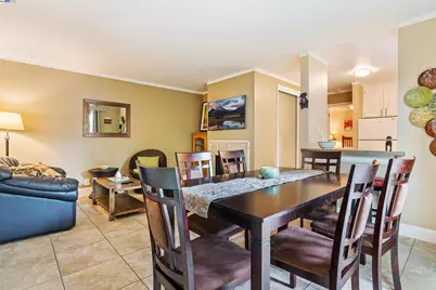 385 Camelback Rd #2, Pleasant Hill, CA 94523 - Photo 5