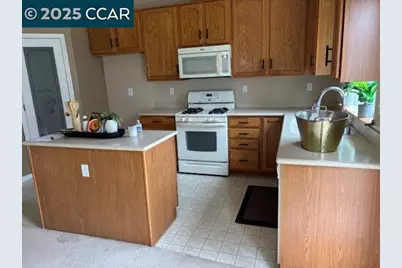 1384 Almador Ter, Atwater, CA 95301 - Photo 5