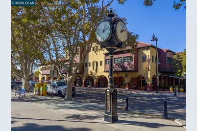 4121 Kensington Dr, Concord, CA 94521 - Photo 55